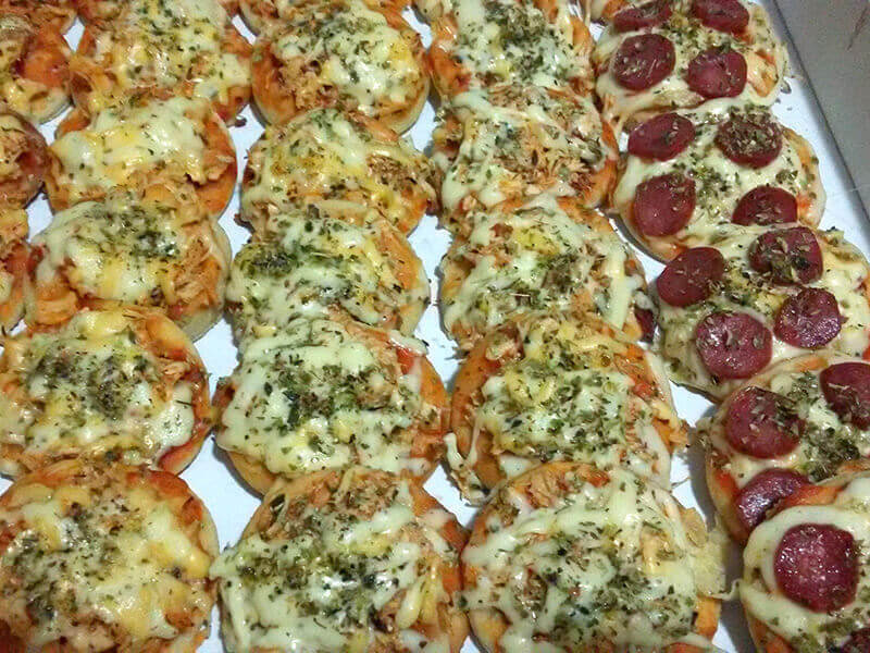 Mini-pizzas - Caramelo Doces e Salgados Balneário Camboriú
